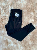 Calça Nike Air