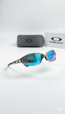 Óculos de Sol Oakley com Lentes Espelhadas